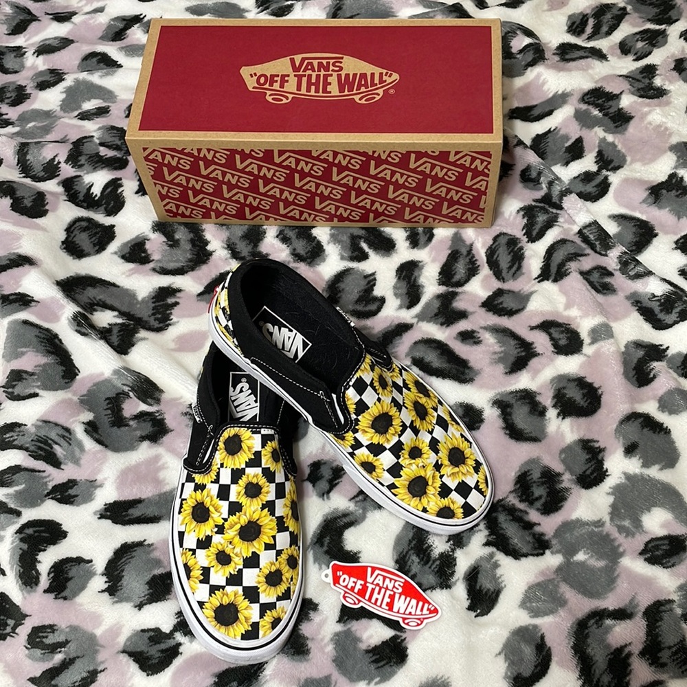 Sunflower/checker slip on Vans